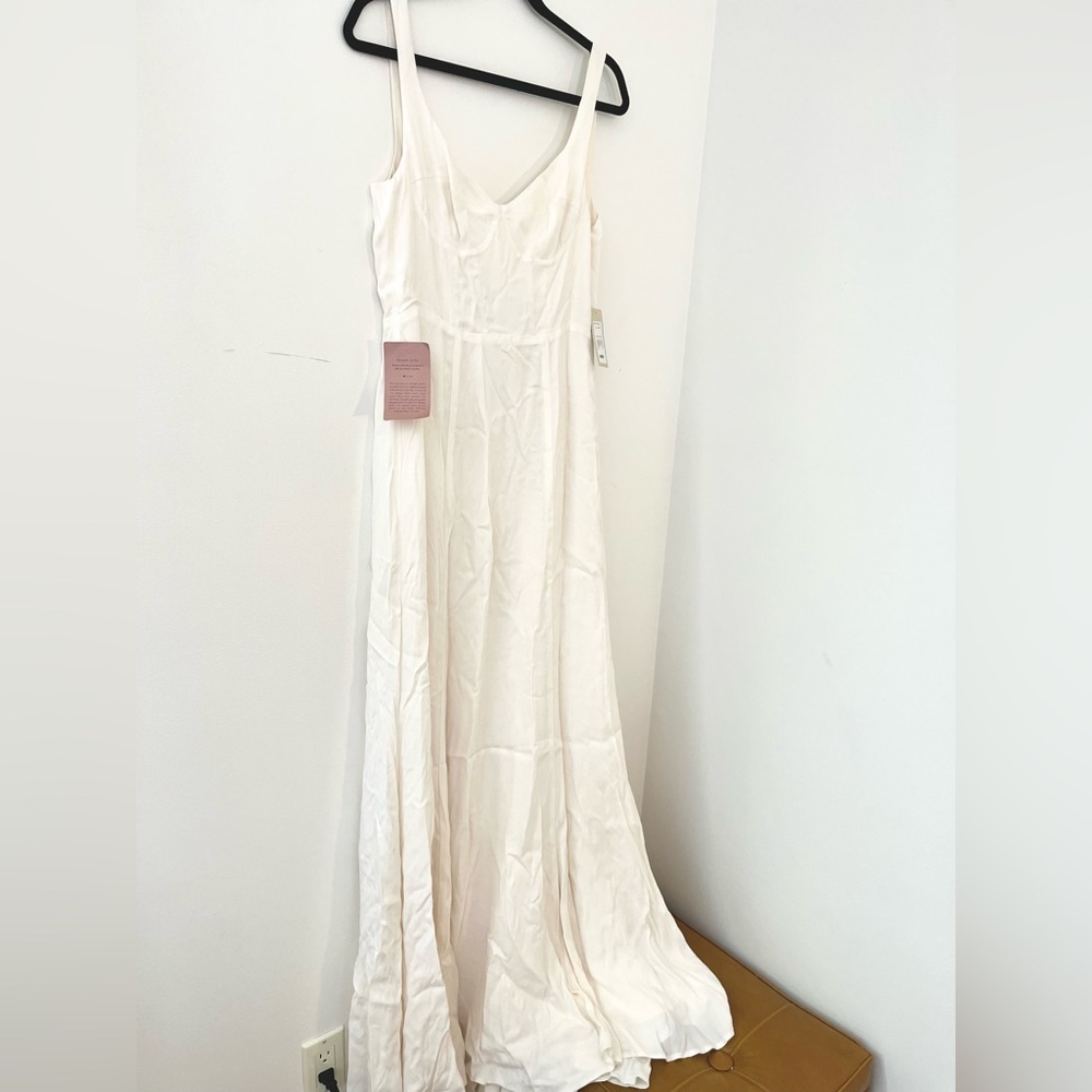 NWT REFORMATION GOWN - Picture 4 of 8